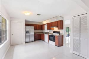 871 LAMPLIGHTER DRIVE, PALM BAY, FL 32907 - MLS#MFRO6402859