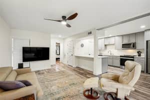 109 CROWN OAKS WAY, LONGWOOD, FL 32779 - MLS#MFRO6402860