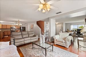 7407 COUNTRY RUN PARKWAY, ORLANDO, FL 32818 - MLS#MFRO6402943