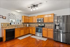7407 COUNTRY RUN PARKWAY, ORLANDO, FL 32818 - MLS#MFRO6402943