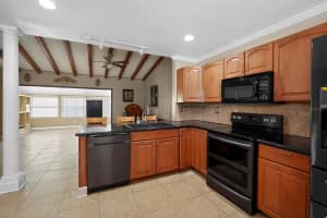 1406 HAVEN BEND, TAMPA, FL 33613 - MLS#MFRO6403021