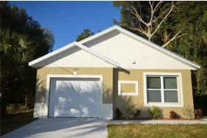 3303 ARMSTRONG COURT, FORT MYERS, FL 33916 - MLS#MFRO6403022