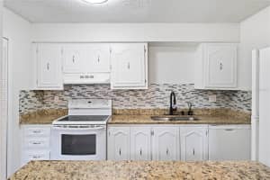 500 ORANGE DRIVE, ALTAMONTE SPRINGS, FL 32701 - MLS#MFRO6403104
