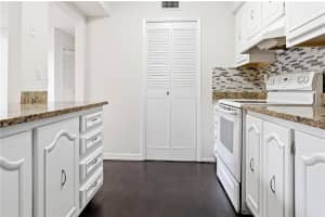 500 ORANGE DRIVE, ALTAMONTE SPRINGS, FL 32701 - MLS#MFRO6403104
