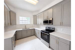 9405 31ST LANE, GAINESVILLE, FL 32608 - MLS#MFRO6403144