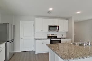 8610 44TH COURT, OCALA, FL 34476 - MLS#MFRO6403204