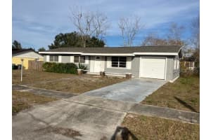 2381 Fairgren Ave, DELTONA