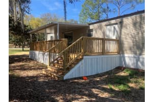 5520 INDIANA DRIVE, LADY LAKE, FL 32159 - MLS#MFRO6403357
