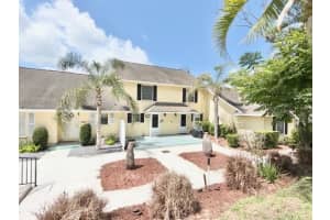 1355 VILLA LANE, APOPKA, FL 32712 - MLS#MFRO6403535