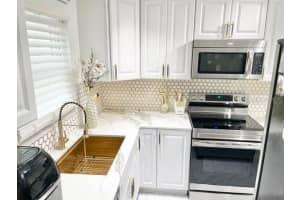 1355 VILLA LANE, APOPKA, FL 32712 - MLS#MFRO6403535