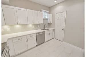501 KNIGHTS RUN AVENUE, TAMPA, FL 33602 - MLS#MFRO6403583