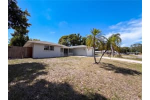 6712 CONETTA DRIVE, SARASOTA, FL 34243 - MLS#MFRO6403585