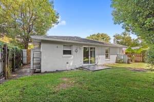 126 PAGE STREET, ORLANDO, FL 32806 - MLS#MFRO6403613