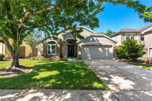 470 Freeman St, LONGWOOD