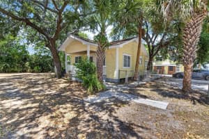 3301 WOODLAWN AVENUE, TAMPA, FL 33607 - MLS#MFRO6403896