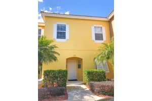910 Park Terrace Cir, KISSIMMEE