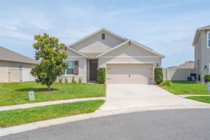 300 Winged Elm Dr, DEBARY