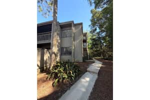 211 Crown Oaks Way #n/a, LONGWOOD
