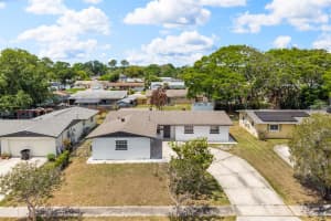 940 SONATA LANE, ORLANDO, FL 32825 - MLS#MFRO6404120
