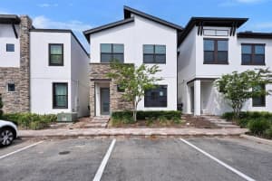 212 VILLA DOMANI CIRCLE, DAVENPORT, FL 33896 - MLS#MFRO6404251