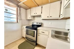15600 7TH AVENUE, MIAMI, FL 33169 - MLS#MFRO6404263