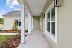 100 FAIRWAY CIRCLE, UMATILLA, FL 32784 - MLS#MFRO6404331