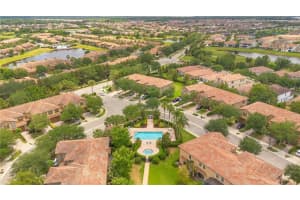 8407 PRESTBURY DRIVE, ORLANDO, FL 32832 - MLS#MFRO6404376