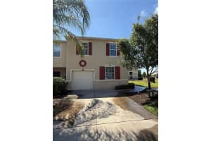419 Arbor Lakes Dr, DAVENPORT