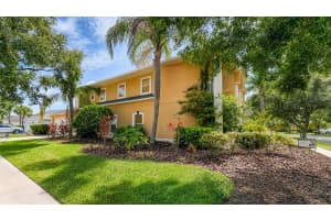 357 FAIRWAY POINTE CIRCLE, ORLANDO, FL 32828 - MLS#MFRO6404550