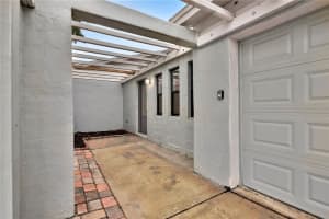 299 VALENCIA AVENUE, KISSIMMEE, FL 34743 - MLS#MFRO6404663