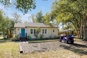 220 AVOCADO AVENUE, SANFORD, FL 32771 - MLS#MFRO6404761