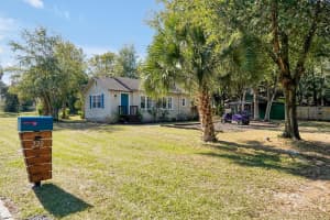 220 AVOCADO AVENUE, SANFORD, FL 32771 - MLS#MFRO6404761