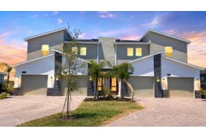 1149 Drop Ln #704, DAVENPORT
