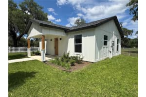 357 N Main Ave, GROVELAND