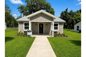 351 N Main Ave, GROVELAND