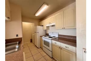 2550 ALAFAYA TRAIL, ORLANDO, FL 32826 - MLS#MFRO6404901