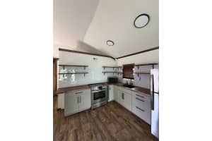 18312 HOLISTER RD, ORLANDO, FL 32820 - MLS#MFRO6404972