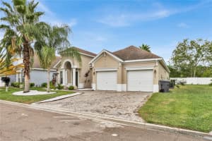 2590 SAND HILL POINT CIRCLE, DAVENPORT, FL 33837 - MLS#MFRO6405004