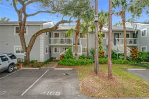 4166 PLANTATION COVE DRIVE, ORLANDO, FL 32810 - MLS#MFRO6405023