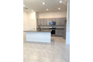 925 OVERPOOL AVENUE, DAVENPORT, FL 33896 - MLS#MFRO6405048
