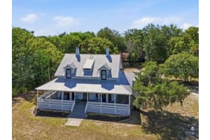 511 E Mirror Lake Dr, FRUITLAND PARK