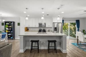 524 HILLCREST STREET, ALTAMONTE SPRINGS, FL 32701 - MLS#MFRO6405175