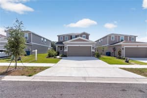 821 BLUE CREEK DRIVE, HAINES CITY, FL 33844 - MLS#MFRO6405401
