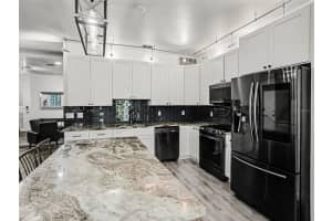 1 EOLA DRIVE, ORLANDO, FL 32801 - MLS#MFRO6405434