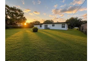 1616 BALTIMORE DRIVE, ORLANDO, FL 32810 - MLS#MFRO6405550