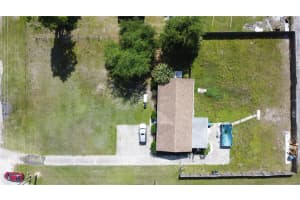 6590 OSCEOLA POLK LINE ROAD, DAVENPORT, FL 33896 - MLS#MFRO6405737
