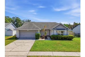 10137 PINK CARNATION COURT, ORLANDO, FL 32825 - MLS#MFRO6405783