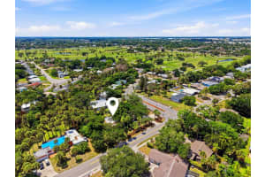 2316 COUNTRY CLUB ROAD, MELBOURNE, FL 32901 - MLS#MFRO6405939