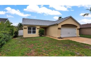 1082 COVINGTON STREET, OVIEDO, FL 32765 - MLS#MFRO6405963