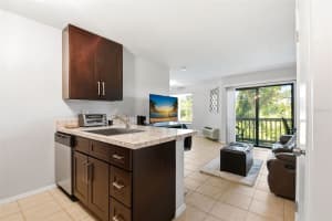 1401 PALMETTO AVENUE, DAYTONA BEACH, FL 32114 - MLS#MFRO6406021